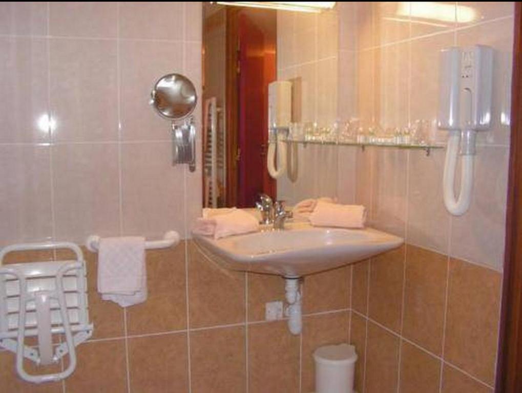Au P'Tit Quinquin Hotel Le Val-Saint-Père Cameră foto